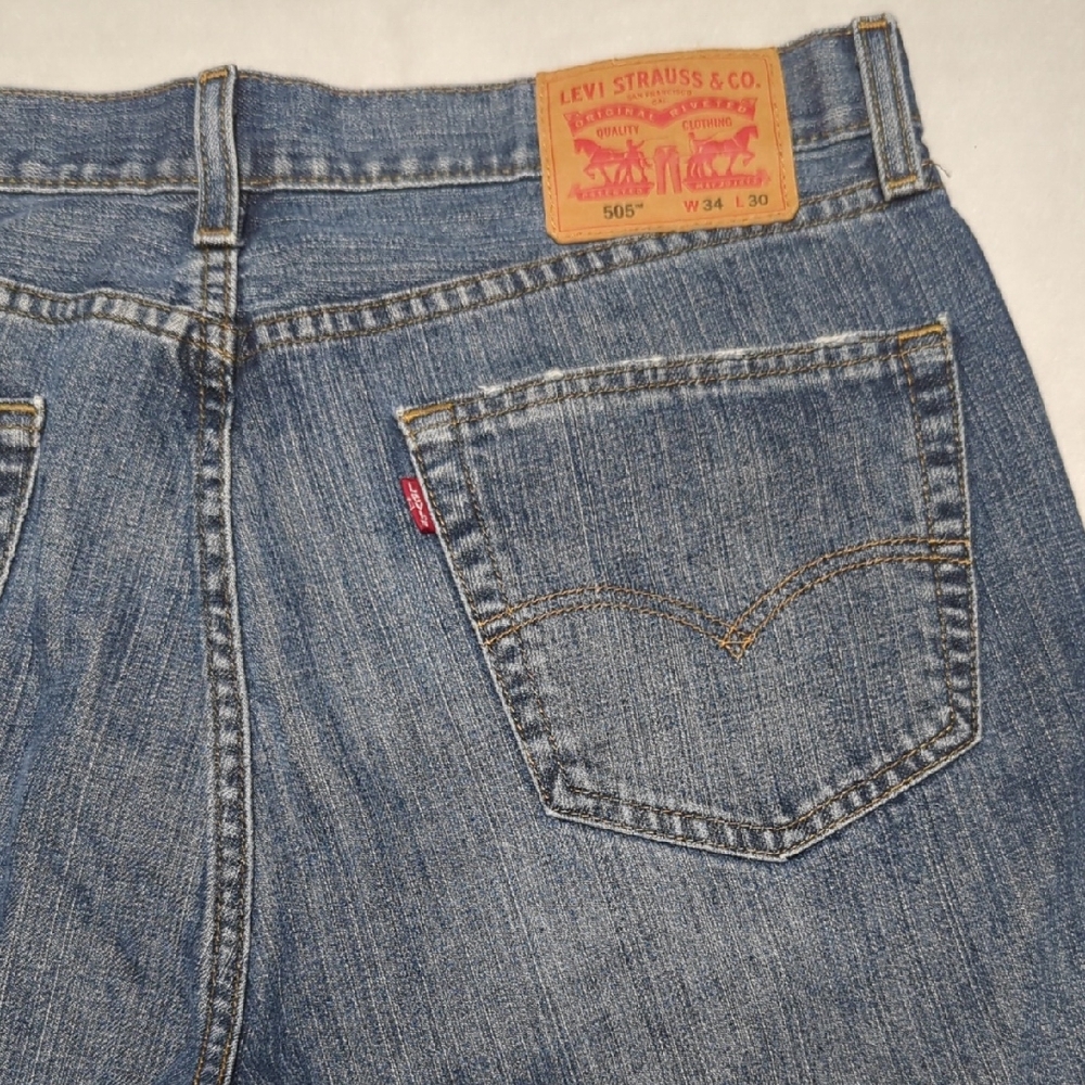 Levi's 505‎ Classic Straight Medium Wash Blue Jeans Mens Size 34